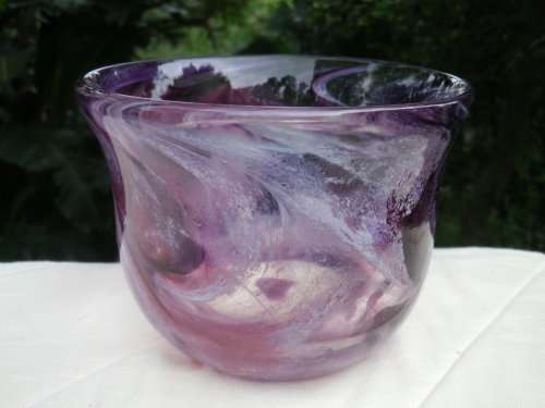 WOW!! DAVID READE original Signed and Dated 1985 Hand Blown Glass Bowl with Purple and White Swirls