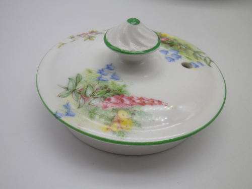 BELL CHINA, England Fine Bone China Vintage Teapot. Pattern is: MEADOWSIDW. Lovely Condition