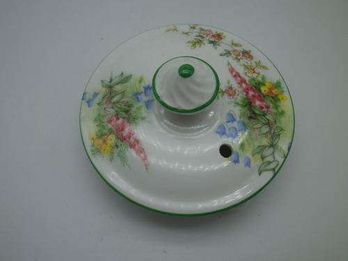BELL CHINA, England Fine Bone China Vintage Teapot. Pattern is: MEADOWSIDW. Lovely Condition