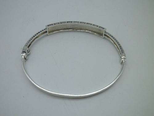 STERLING SILVER & MARCASITE BANGLE. 10.8 grms; 6.3 x 5.4 x 0.7mm. BEAUTIFUL!