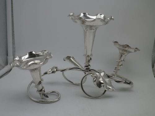 Antique Silver Plated 3 Trumpet Epergne vase Walker & Hall  centrepiece. Superb