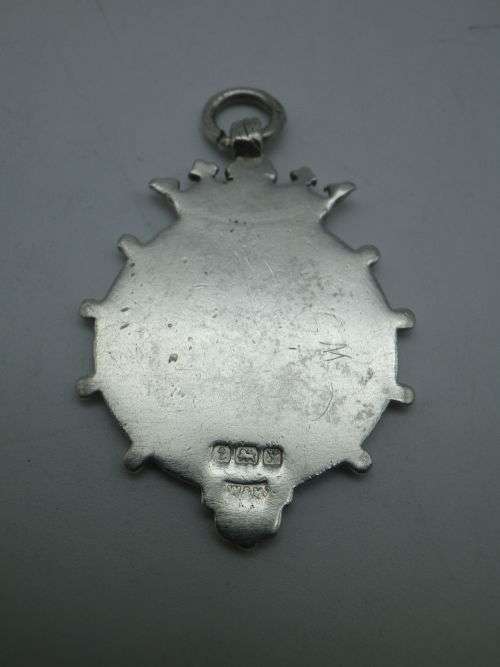 Hallmarked Sterling Silver Crested Fob Medal.  Birmingham, 1923/24 Maker: Walker and Hall 9grms