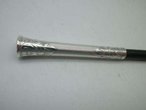 Vintage German Sterling Silver Cigarette Holder. Spring loaded to eject used butt 11cm