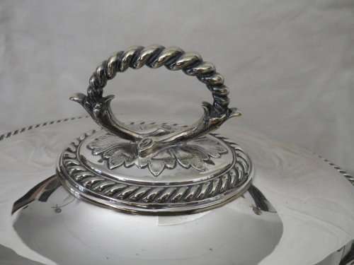 Spectacular Large Silver Plated Lidded Tureen with rope handles. Heavy, Good Quality 40 x 25 x 25 cm