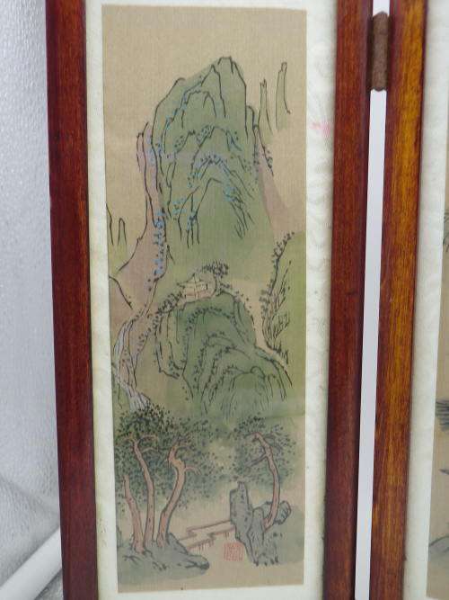 Chinese Hand painted folding 4 panel wood & glass Vintage Table Screen. Signed. 35x24cm Exquisite!