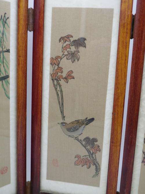 Chinese Hand painted folding 4 panel wood & glass Vintage Table Screen. Signed. 35x24cm Exquisite!