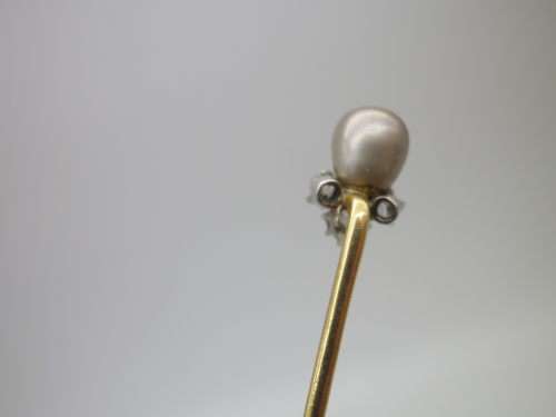 Antique 9ct Yellow Gold Stick pin set with Natural Black Pearl & 3 diamonds. 7cm Beautiful!
