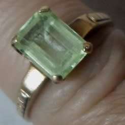9ct Yellow Gold & Yellow Green BERYL VINTAGE RING JAYEM, SOUTH AFRICA. Size N 1/2