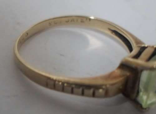 9ct Yellow Gold & Yellow Green BERYL VINTAGE RING JAYEM, SOUTH AFRICA. Size N 1/2