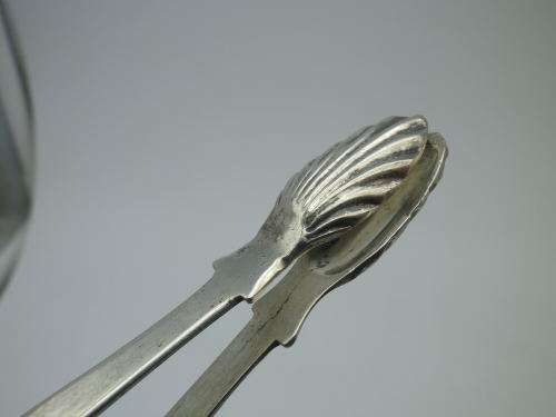 Antique Hallmarked SILVER large Sugar tongs 1883 Edinburgh QUEENS PATTERN 13.5cm 51 grms