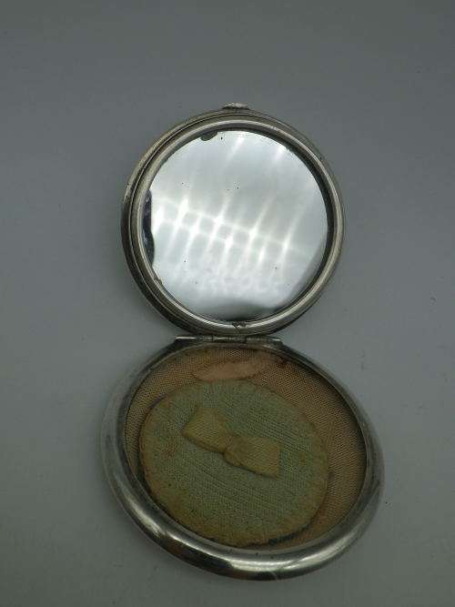 Russian USSR c1930s silver compact. Catherine the Great original powder cloth & mirror RARE!