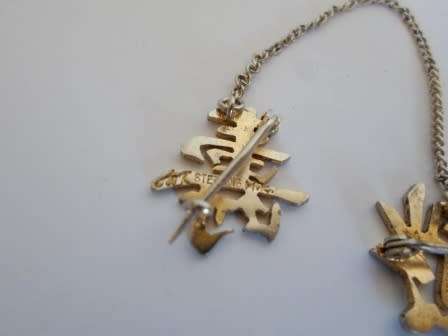 Chinese HAPPINESS Sterling Silver double brooch or collar pin. c1910  3.9grms