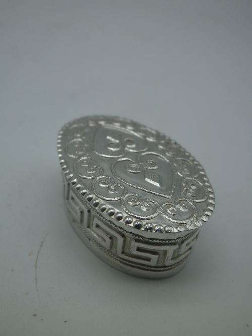 Sterling Silver 935 oval vintage pill box  3.5 x 2.5 x1.8cm  12 grams