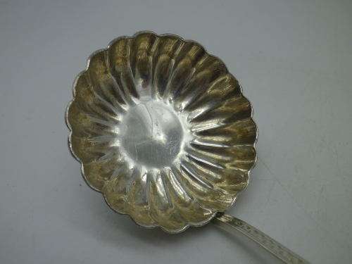 Hallmarked Sterling Silver Sauce Ladle. 17cm long 39 grms