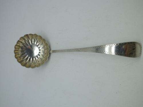 Hallmarked Sterling Silver Sauce Ladle. 17cm long 39 grms
