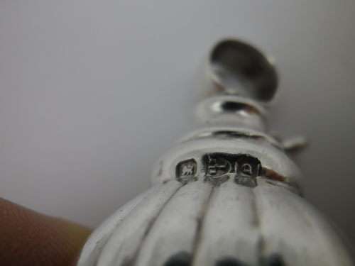 CHESTER 1899 ANTIQUE HALLMARKED STERLING SILVER baby`s rattle teether bell. 14grms 4.5 x 2.5 cm RARE