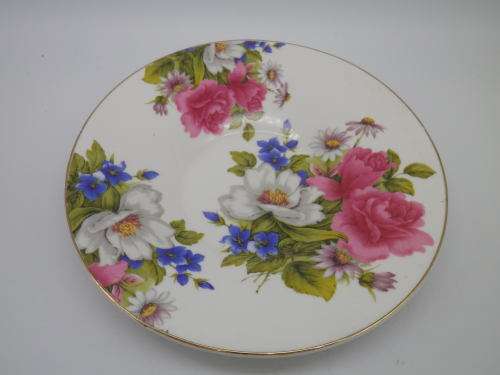 WIESENTHAL TRIO SPECIAL EDITION. Boxed. Gorgeous bright floral design