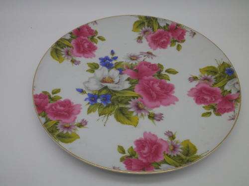 WIESENTHAL TRIO SPECIAL EDITION. Boxed. Gorgeous bright floral design