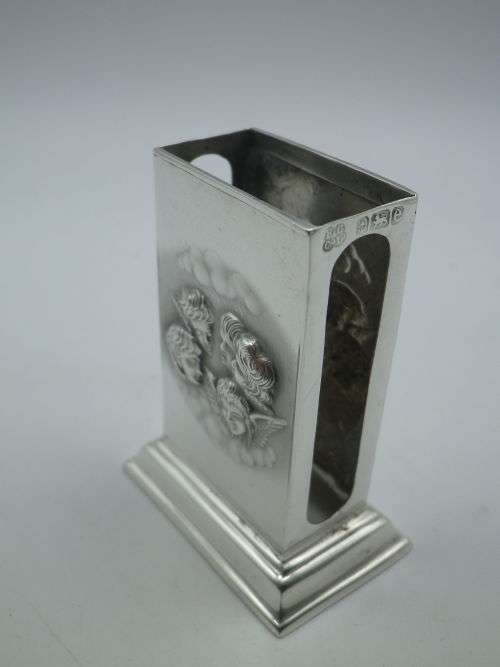 ANTIQUE Hallmarked silver Matchbox holder. BIRMINGHAM 1904  REYNOLDS ANGELS DESIGN 16.13g