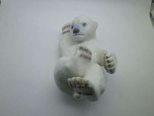 RARE VINTAGE c1940s ROYAL COPENHAGEN PLAYFUL POLAR BEAR CUB NO 537