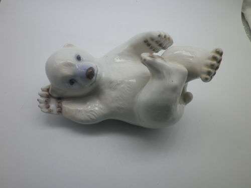 RARE VINTAGE c1940s ROYAL COPENHAGEN PLAYFUL POLAR BEAR CUB NO 537