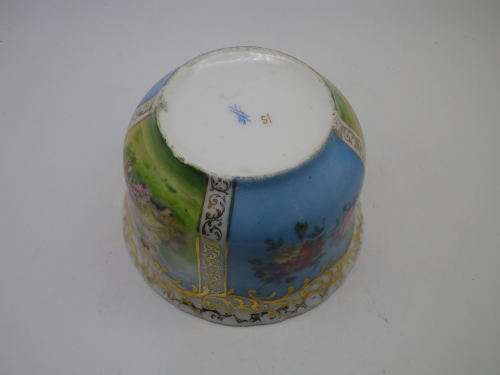 ANTIQUE 1865 - 1911 VON SCHIERHOLZ GERMANY PORCELAIN LARGE SUGAR BOWL. RARE