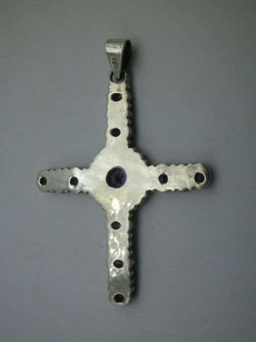 Sterling Silver & Amethyst Cross. HUGE set with 32 Beautiful Amethysts 8 x 5.5cm 19grms
