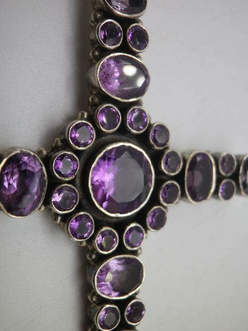 Sterling Silver & Amethyst Cross. HUGE set with 32 Beautiful Amethysts 8 x 5.5cm 19grms