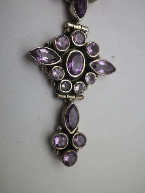 Sterling Silver & Natural Amethyst Necklace. 23 beautiful Amethysts 15.3 grms