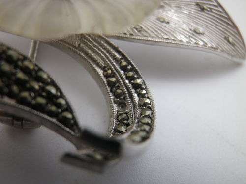 THEODOR FARHNER VINTAGE STERLING SILVER, Amethyst, Marcasite and FROSTED GLASS Brooch