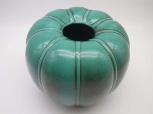 Vintage Pumpkin Vase UPSALA EKEBY SWEDEN no 231. 12cm Excellent condition. RARE