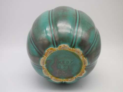 Vintage Pumpkin Vase UPSALA EKEBY SWEDEN no 231. 12cm Excellent condition. RARE