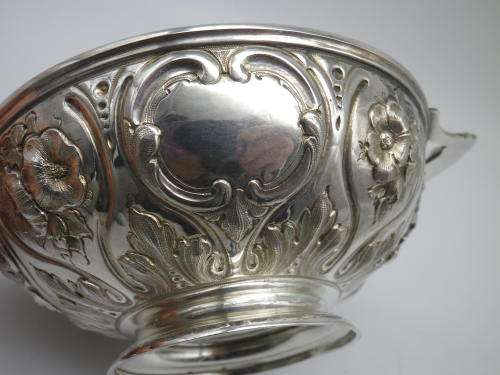Antique Hallmarked Sterling Silver Quaich Bowl, Sheffield 1855 Martin, Hall and Co 125g 15.4 x5cm