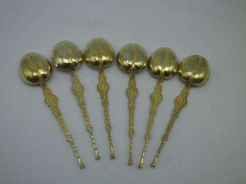 Antique Edwardian gilt silver anointing spoons Birmingham 1902 HJ Cooper and Co 42 grms