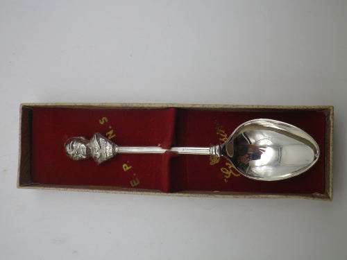 WINSTON CHURCHILL Commemorative (1874-1965) Silver Plated teaspoon. Rare