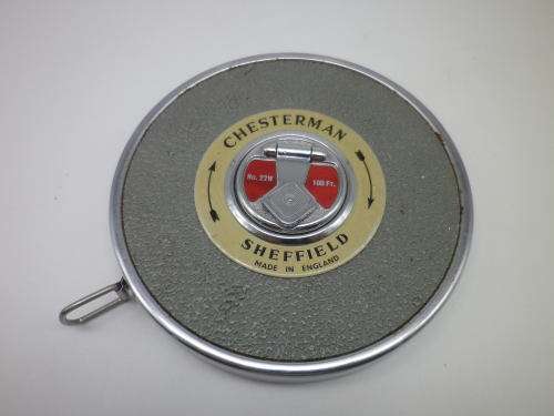 Vintage Chesterman, Sheffield England Metal 100 foot Metal TAPE MEASUREin plastic case