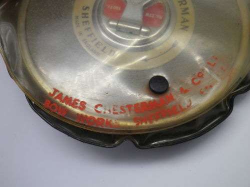 Vintage Chesterman, Sheffield England Metal 100 foot Metal TAPE MEASUREin plastic case