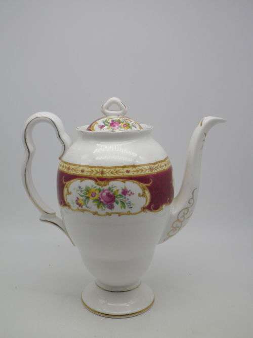 VINTAGE ROYAL ALBERT `LADY HAMILTON` BONE CHINA COFFEE OR CHOCOLATE POT Rg No: 832394