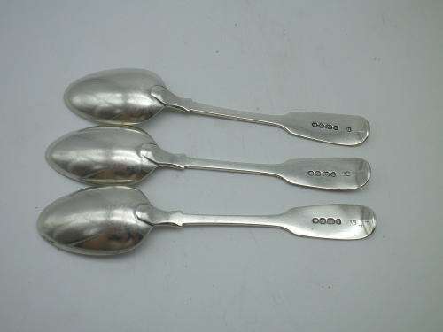 Three GEORGE II Hallmarked Sterling Silver Fiddleback Spoons. LONDON 1758 William Eaton. 14cm 66g