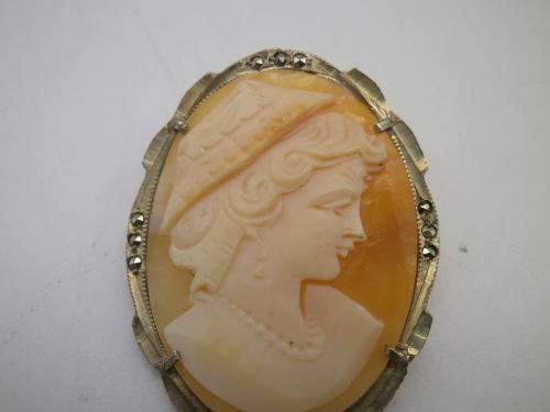 Italian Silver & Marcasite Cameo Pendant or brooch. 800 Silver Purity. Genuine shell 3.5cm.