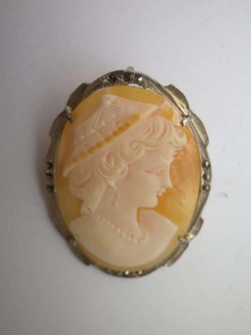 Italian Silver & Marcasite Cameo Pendant or brooch. 800 Silver Purity. Genuine shell 3.5cm.
