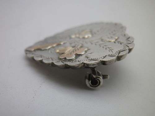 Hallmarked Sterling Silver & Rose Gold Heart Brooch.Birmingham 1901  3.1 grms, 3 x 2.7cm