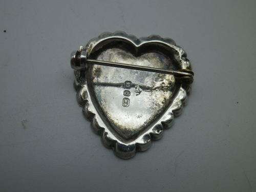 Hallmarked Sterling Silver & Rose Gold Heart Brooch.Birmingham 1901  3.1 grms, 3 x 2.7cm