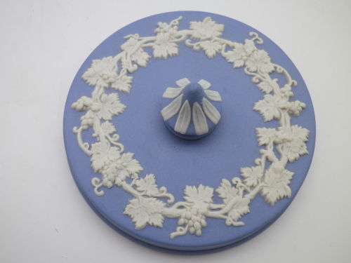Wedgwood Blue Jasperware round lidded trinket pot. 8cm