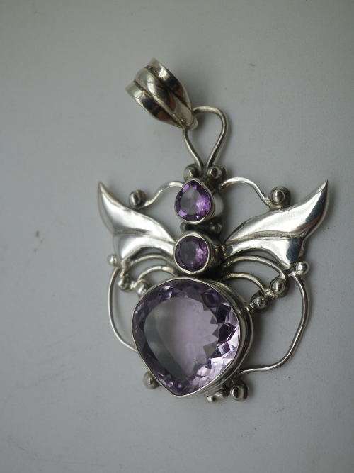 Large Sterling Silver & Natural Amethyst SPIDER pendant. Total 3 ct of stones. Exquisite design