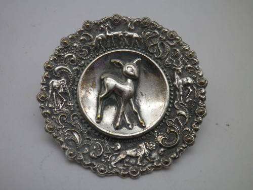 FOR LINDA ONLY  PLEASE!! SIMBA SILVER Buck PIN BROOCH. REG number 130/59