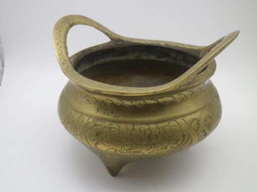 Unusual Vintage Chinese Heavy Solid Brass bowl (Or Censor) on 3 legs. Signed. 12.5cm tall