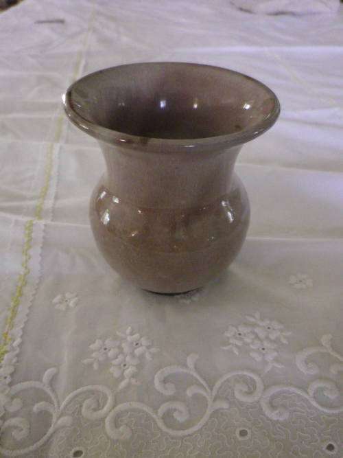 LINNWARE SMALL MUSHROOM GLAZE VASE-ICONIC SOUTH AFRICAN Pottery. 8.5cm tall