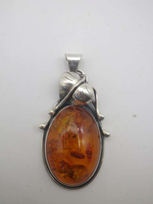 Large Gorgeous Sterling Silver & Polish AMBER pendant.