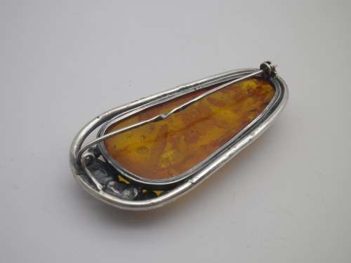 Gorgeous Large Sterling Silver & Polish AMBER brooch